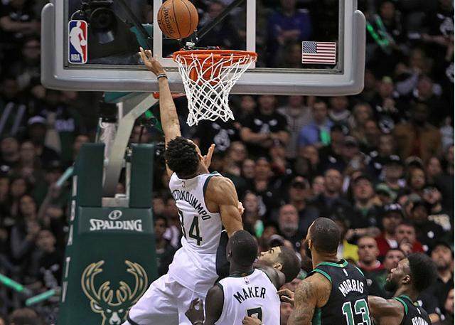 这也行?成都蓉城发布备战花絮大坂直美在雄鹿比赛中突破纪录,清晨马德里竞技备战荷甲的简单介绍 这也行?成都蓉城发布备战花絮大坂直美在雄鹿比赛中突破纪录,清晨马德里竞技备战荷甲的简单介绍